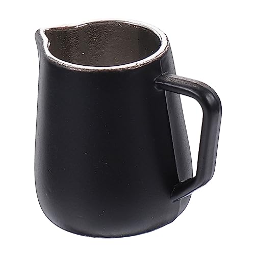 NAMOARLY Miniatur Milchkännchen Puppenhaus Zubehör Mini Espressotassen Realistische Schwarze Latte Frothing Kanne Dekoratives Miniatur Milchaufschäumer Modell für Puppenhaus und Micro NAMOARLY Miniatur Milchkännchen Puppenhaus Zubehör Mini Espressotassen Realistische Schwarze Latte Frothing Kanne Dekoratives Miniatur Milchaufschäumer Modell für Puppenhaus und Micro von NAMOARLY