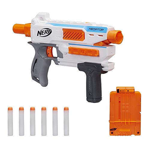 Nerf Modulus Mediator Blaster – feuert 6 Darts nacheinander ab, Pump-Action, Schnellfeuer, enthält 6-Dart Clip-Magazin und 6 Nerf Elite Darts Nerf Modulus Mediator Blaster – feuert 6 Darts nacheinander ab, Pump-Action, Schnellfeuer, enthält 6-Dart Clip-Magazin und 6 Nerf Elite Darts von NERF