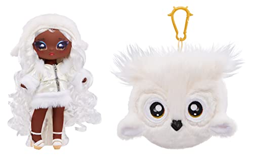 NA! NA! NA! SurpriseCozy Serie – Evie VON HOO – Schneeeule Modepuppe aus weichem Plüsch mit weißen Haaren,Mütze,Outfit und Flauschiger Anhängetasche – Tolles Geschenk für Kinder ab 5 Jahren 119357EUC von Na! Na! Na! Surprise