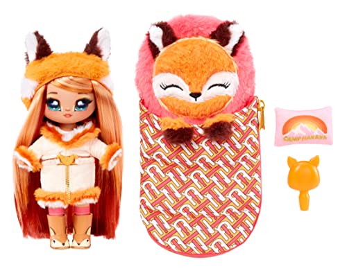 Na! Na! Na! SurpriseCamping Serie - SIERRA FOXTAIL - Weiche Plüschpuppe im Fuchs-Look mit orangenem Haar und kuscheligem Tierschlafsack - Outfit, Kissen und Bürste - Zum Sammeln - Für Kinder ab 5+ von Na! Na! Na! Surprise