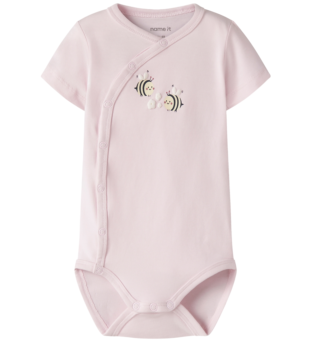 Name It Wickelbody k/ä - NbfVubie - Cradle Pink/Bee - Name It - 74 - Body K/Ä Name It Wickelbody k/ä - NbfVubie - Cradle Pink/Bee - Name It - 74 - Body K/Ä von Name It
