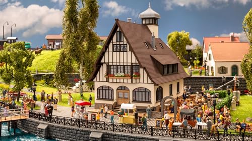 NOCH® Wirtshaus mit Biergarten, Fachwerkhaus Modellbau, 10,3 x 9,4 x 10,1 cm für die Spur N, ideales Gebäude-Diorama von Noch