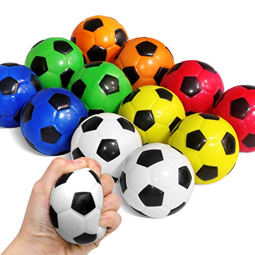 Neuheit Place Squeezable Stress Soccers - Ausgezeichnete Anti-Stress-Bälle zur Spannungsentlastung - Entspannungs-Gadgets, Zappelspielzeug, Partyartikel, Karnevalspreise (12er Pack & 6 Farben) von Novelty Place