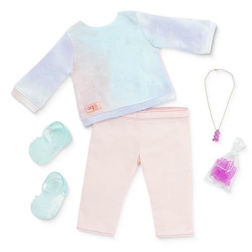 Our Generation Beary Pretty Outfit für 46 cm Puppen - Lässiges Oberteil, Hose, Jelly-Sandalen, Gummibärchen-Halskette und Zubehör - Einfaches An- und Ausziehen von Our Generation