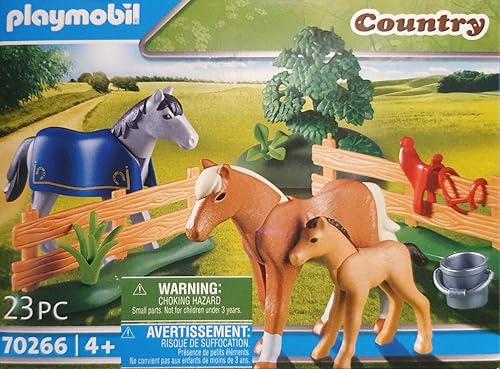 PLAYMOBIL 70266 Country Reiterhof Pferdekoppel - Pferde Spielzeug Set - Reiterhof Spielset Bauernhof Set Pferdekoppel und Reitstall für Kinder - Pferdehof Spielzeug von PLAYMOBIL