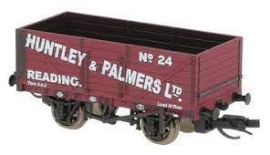 Peco - TT:120 Gauge - 7 Plank Open Wagon - Huntley & Palmer Livery (TTR-7010P) von Peco