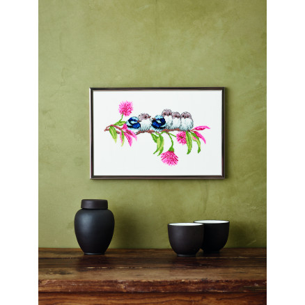 Permin Stickereiset Blauer Zaunkönig 30x20cm Permin Stickereiset Blauer Zaunkönig 30x20cm von Permin