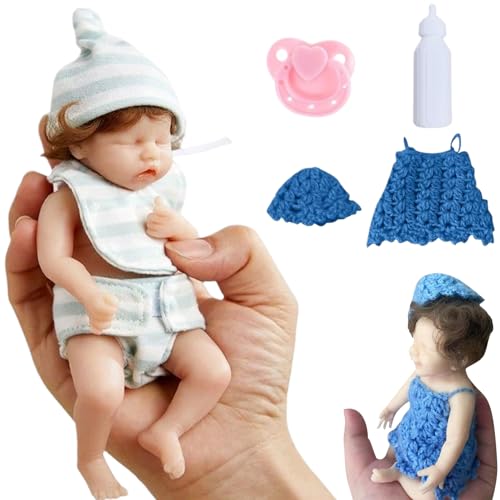 Pesoncarl Wiedergeborenes Kleinkindpuppen Set 7x4,5x3.7 lockiges Haar Realistisches Babypuppenset mit Kleid, Hut, Flasche, Schnullerwaschable Weiche Vinyl Ganzkörper Neugeborene Babypuppen Set von Pesoncarl