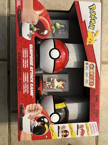 Pokémon Surprise Attack Game - 5.1 cm Larvitar und Scorbunny mit Poké-Ball und Ultra-Ball Plus 6 Angriffsscheiben von Pokémon