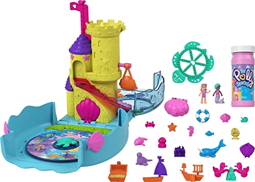 Polly Pocket HHH51 - Blubber Aquarium, Unterwasserthema, 2 Seifenblasenfunktionen, Pool, Polly & Meerjungfrauenpuppe, Seifenblasenlösung, 18 Zubehörteile, Spielzeug Geschenk für Kinder ab 4 Jahren von Polly Pocket