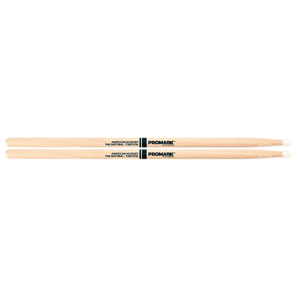 Promark Classic Forward Raw Hickory 747 Oval Nylon Tip Drumsticks von Promark