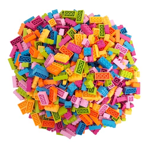 Q-BRICKS Maxi-Koffer Floral-Mix mit 750Stck. Bausteinen in den Farben: Grasgrün, Hellblau, Melonengelb, Hellrosa, Magenta und Hellorange in den Formaten: 2X4, 1X4, 2X2, 1X2 und 1X1 Noppen von Q-BRICKS