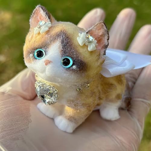 Cat Squishy Squeeze Toys, Handmade Furry Kitten Squeezing Toys, Cute Slow-Rebound Cat Squishy Toys, Fidget Stress Relief Sensory Toys for Kids and Adults, Party Favors (Style A) von QEOTOH