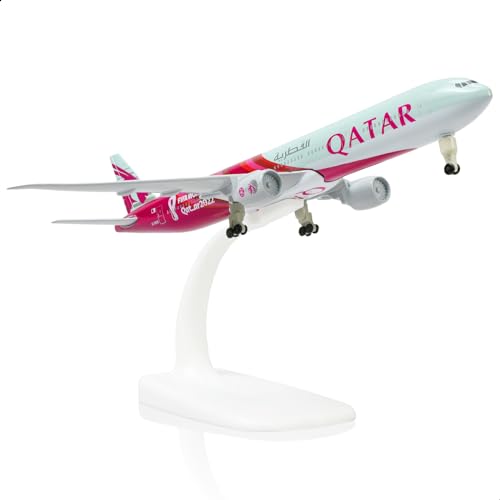 QIYUMOKE Boeing 777 Qatar 1/300 Flugzeugmodell aus Druckgussmetall mit Standdisplay, Legierungsflugzeug-Sammelmodellbausatz für Luftfahrtbegeisterte als Geschenk von QIYUMOKE