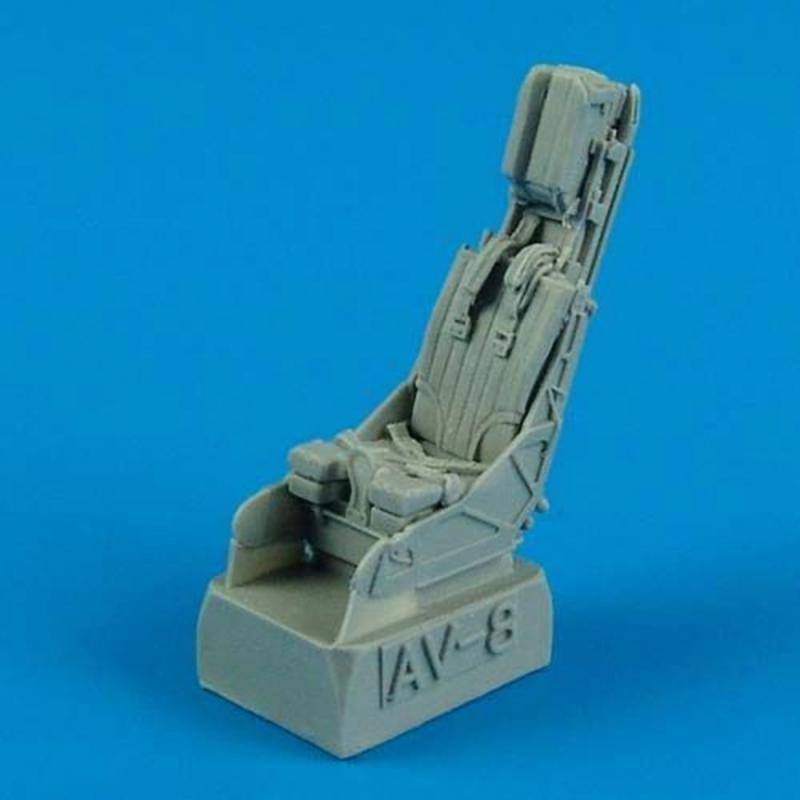 V-8B Harrier II - Seat with safety belts von Quickboost