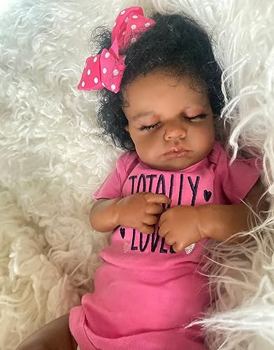 RXDOLL African American Reborn Baby Dolls Black Girl 20 Inch Realistic Newborn Baby Dolls Soft Cloth Body Real Life Biracial Baby Doll with Dark Brown Skin & Curly Hair von RXDOLL