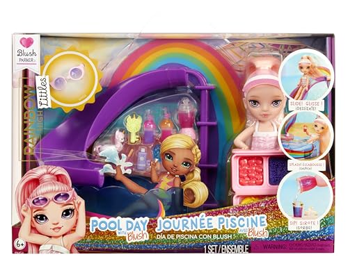 Rainbow High Littles Pool Day mit Blush-Spielset - mit Einer Kleinen 14 cm Rosa Puppe, Pool mit Regenbogenrutsche, Zubehör, Smoothie-Stand, für Kinder ab 4 Jahren von Rainbow High