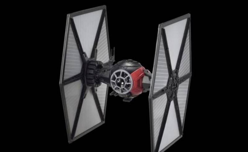 First Order Special Forces TIE Fighter - Bandai von Revell