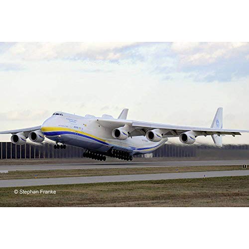 Revell 04958 Antonov An-225 Mrija, Flugzeugmodellbausatz 1:144, 58,7 cm 14 Fahrzeug originalgetreuer Modellbausatz für Experten, unlackiert von Revell