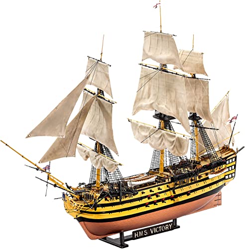 Revell Geschenkset Battle of Trafalgar, Modellbausatz, 12 Jahre to 99 Jahre, mit Basiszubehör im Maßstab 1:225, 269 Teile, 40 cm, Nicht Bemalt von Revell