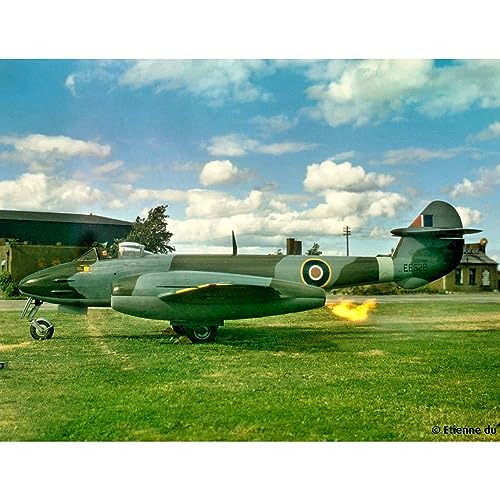 Revell Modellbausatz I Gloster Meteor F.3 First Edition I Detailreicher Level 5 Flugzeug Bausatz I 400 Teile I Maßstab 1:32 I für Kinder und Erwachsene ab 13 Jahren von Revell