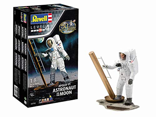 Revell REV-03702 03702 Landing 1:8-Apollo 11 Astronaut on Moon Plastic Model kit, White Toys, weiß, Standard von Revell