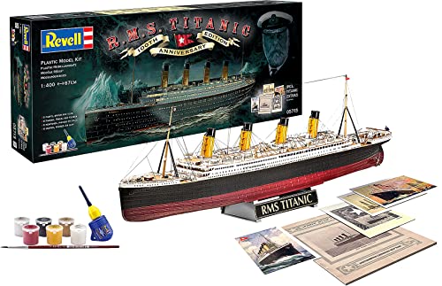 Revell RV05715 Modellbausatz Schiff 1:400 - Geschenkset "100 Jahre TITANIC" im Maßstab 1:400, Level 5, originalgetreue Nachbildung mit vielen Details, Kreuzfahrtschiff, 05715 von Revell