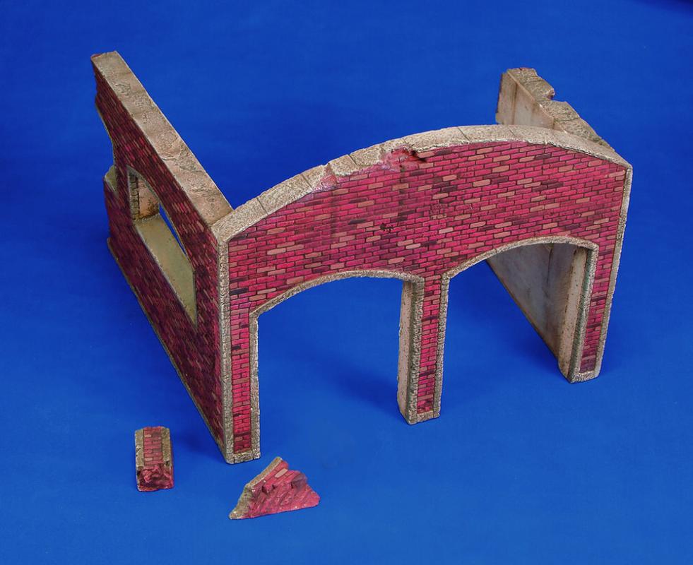 Destroyed Factory von Royal Model