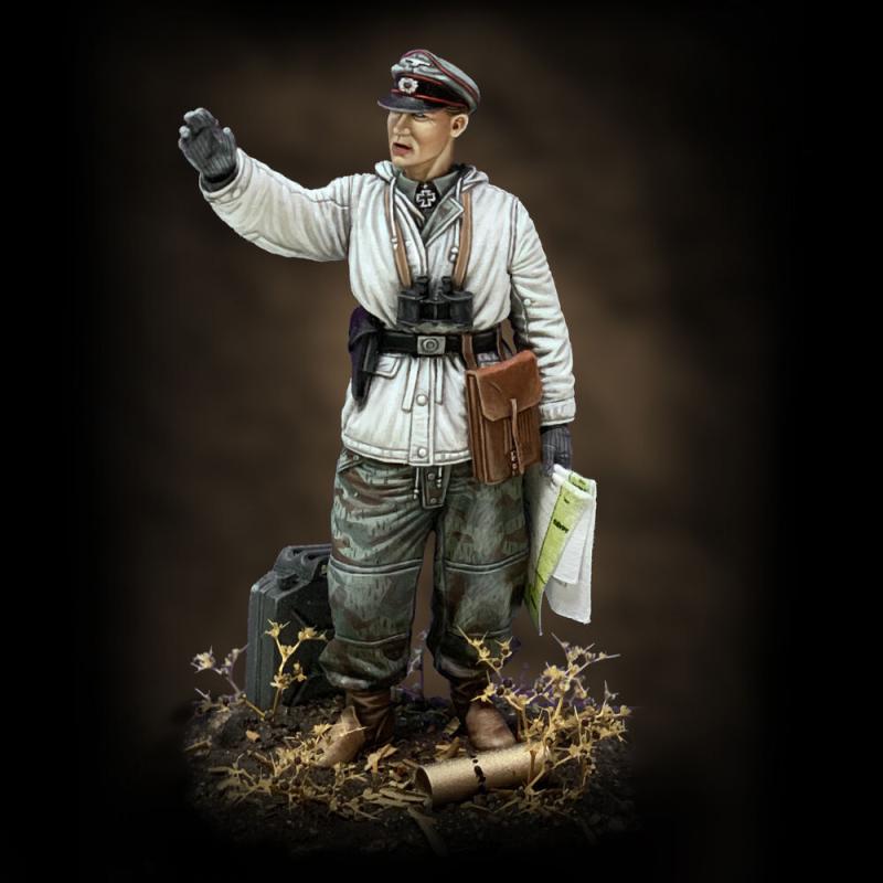 German tanker in winter dress - WWII von Royal Model