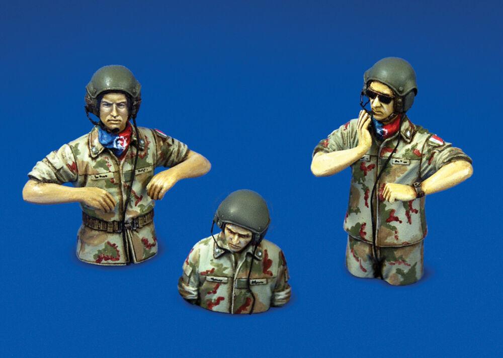 MBT Ariete tank Crew von Royal Model