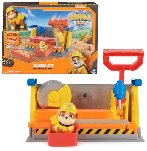 Rubble & Crew - Werkstatt Spielset mit 2 Werkzeug-Aufsätzen, 1 Rubble Hundefigur, 85g Kinetic Sand Build-it Sand und 1 Sandform, Spielzeug geeignet für Kinder ab 3 Jahren von Rubble & Crew