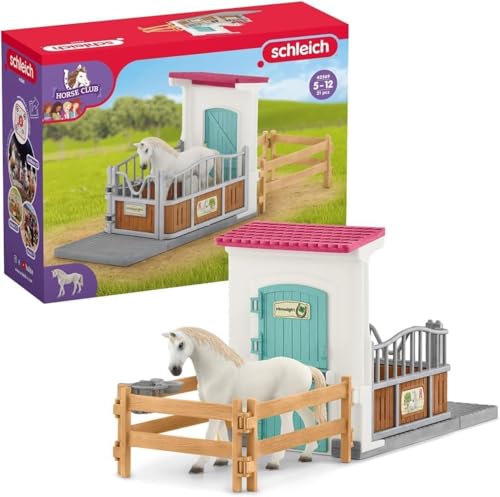 schleich 42569 HORSE CLUB Pferdebox, 21 Teile Spielset mit schleich Pferde Figur und gemütlicher Pferdebox, Spielzeug für Kinder ab 5 Jahren von SCHLEICH