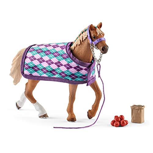 schleich 42360 Englisches Vollblut mit Decke, für Kinder ab 5-12 Jahren, HORSE CLUB - Spielset von SCHLEICH