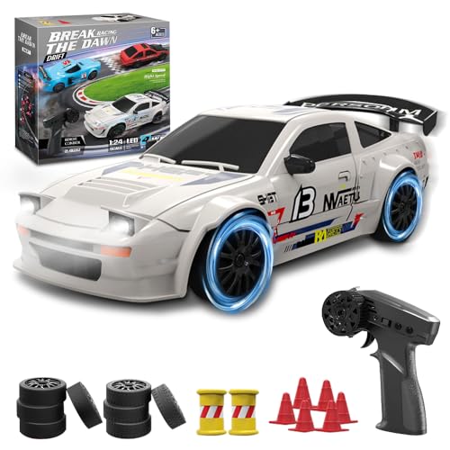 SGZIOO Mini Drift Auto Ferngesteuert, 1:24 Scale RC Drift Car, 4WD 2.4GHz 20KM/H Mini Drift Car, Ferngesteuertes Auto mit LED-Leuchten,Geschenk für ab 4,5,6,7,8 + Jahre Kinder und Erwachsene (Weiß) SGZIOO Mini Drift Auto Ferngesteuert, 1:24 Scale RC Drift Car, 4WD 2.4GHz 20KM/H Mini Drift Car, Ferngesteuertes Auto mit LED-Leuchten,Geschenk für ab 4,5,6,7,8 + Jahre Kinder und Erwachsene (Weiß) von SGZIOO
