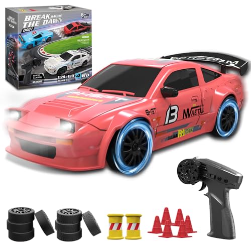 SGZIOO Mini Drift Auto Ferngesteuert 1:24, 4WD Tabletop RC Drift Car, Ferngesteuertes Auto Drift, mit LED Leuchten, mit 4 Reifen, 2 Absperrpfosten, 6 Absperrkegeln, Spielzeugauto für Kinder,Erwachsene SGZIOO Mini Drift Auto Ferngesteuert 1:24, 4WD Tabletop RC Drift Car, Ferngesteuertes Auto Drift, mit LED Leuchten, mit 4 Reifen, 2 Absperrpfosten, 6 Absperrkegeln, Spielzeugauto für Kinder,Erwachsene von SGZIOO