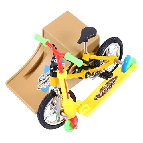 SKISUNO 1 Satz Fingerrad Puzzle-Spielzeug Fingerscooter Spielzeug Für Kinder Fingerspitzen-bewegungsspielzeug Mini-Scooter Mini-Skateboards Fingerbike Mit Rampe Roller Für Kinder Plastik von SKISUNO