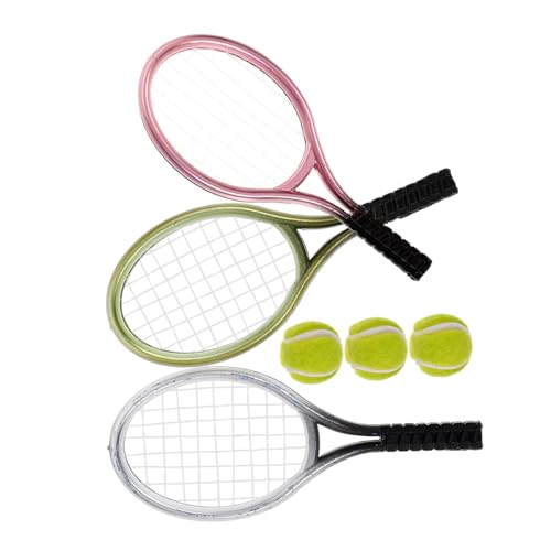 SKISUNO 3 Sätze Mini Tennisracket Dekorationen Leichtes Robustes Puppenhaus Zubehör für Fotografie Requisiten und Miniatur Tennis Deko für Tennisspieler SKISUNO 3 Sätze Mini Tennisracket Dekorationen Leichtes Robustes Puppenhaus Zubehör für Fotografie Requisiten und Miniatur Tennis Deko für Tennisspieler von SKISUNO