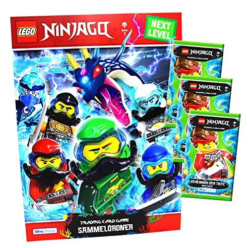 Lego Ninjago Karten Trading Cards Serie 7 - Geheimnis der Tiefe Next Level (2022) - Auswahl Sammelkarten Bundle + 10 Originale Hüllen (1 Sammelmappe + 3 Booster) von STRONCARD