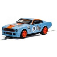 SCALEXTRIC 560004209 1:32 A-M V8 Gulf Edition Rikki Cann Racing HD von Scalextric