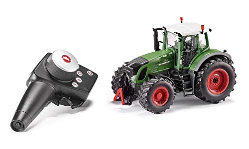 Siku 6880, Ferngesteuerter Fendt 939 Traktor, 1:32, Inkl. Fernsteuermodul, Metall/Kunststoff, Grün, Batteriebetrieben, Kompatibel mit Anbaugeräten von Siku