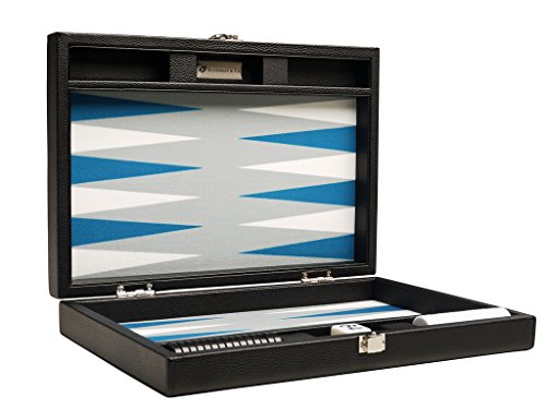 Silverman & Co. 33.0 cm Premium Backgammon-Set - Reisegröße - Black Board, White and Astral Blue Points - 2 Spieler - Erwachsene Silverman & Co. 33.0 cm Premium Backgammon-Set - Reisegröße - Black Board, White and Astral Blue Points - 2 Spieler - Erwachsene von Silverman & Co.