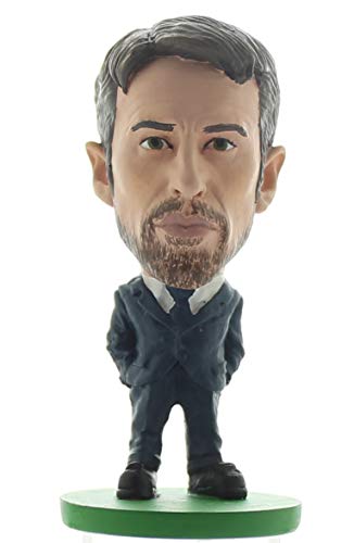 SoccerStarz - England Gareth Southgate (Suit) von SoccerStarz