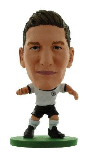 SoccerStarz SOC581 - Deutsch Nationalmannschaft Bastian Schweinsteiger, Heimtrikot von SoccerStarz