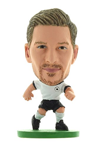 SoccerStarz SOC799 - Deutsch Nationalmannschaft Benedikt Howedes - Heimtrikot von SoccerStarz