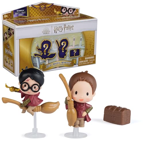 Harry Potter - Micro Magical Moments, Quidditch Überraschungsset mit 2 Figuren (ca. 3,8 cm groß) und Zubehör, Spielzeug für Kinder ab 6 Jahren, Fanartikel (Sortiert) von Spin Master