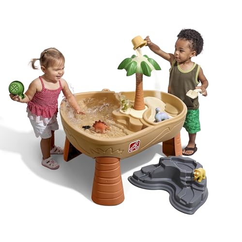 Step2 Dino Dig Sand & Wassertisch mit Dinosaurier & Jungle | Wasserspieltisch für Kinder mit 7-teiligem Zubehör Set | Wasserspielzeug/Sandtisch für den Garten Step2 Dino Dig Sand & Wassertisch mit Dinosaurier & Jungle | Wasserspieltisch für Kinder mit 7-teiligem Zubehör Set | Wasserspielzeug/Sandtisch für den Garten von Step2