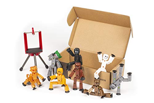 Zing Metal and Monsters Stikbots Set, Enthält 8 bewegliche Stikbot-Actionfiguren und Handystativ, Weiß/Schwarz/Silber/Gold/Bronze/Braun Farben/Monsters Giggles und Kyron von StikBot