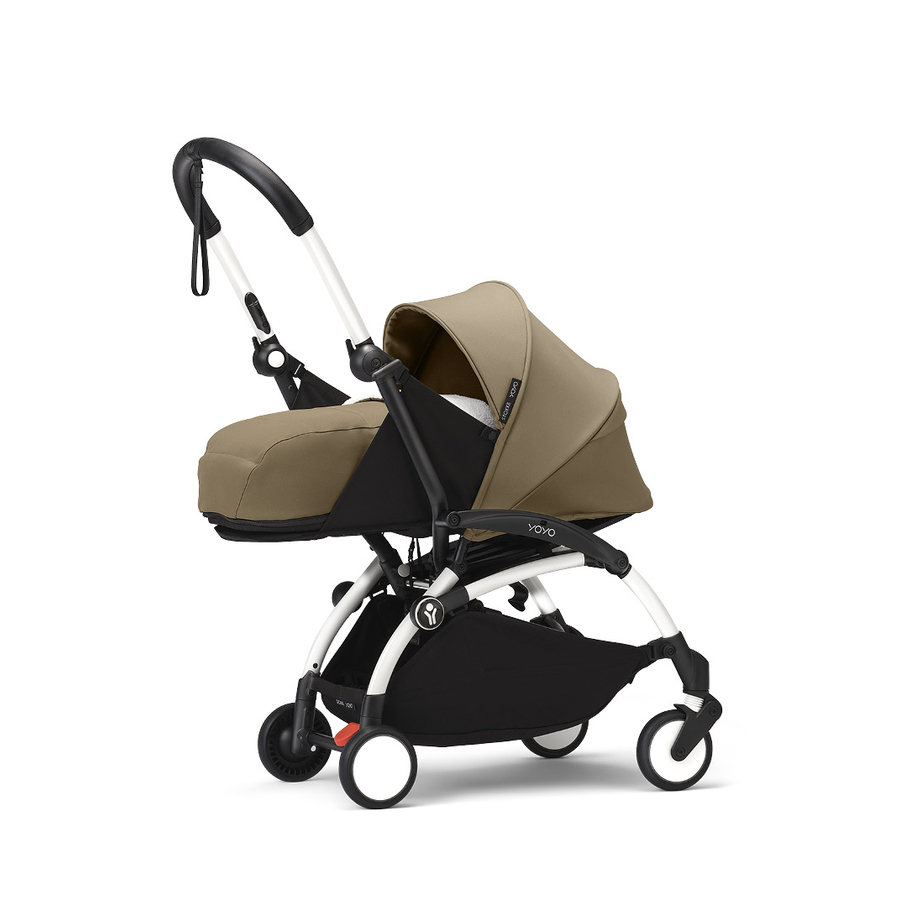 Stokke® Kinderwagen YOYO³ Gestell white inkl. 0+ Neugeborenenaufsatz Toffee von Stokke