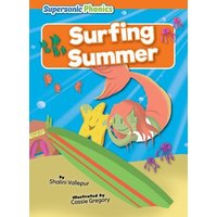 Surfing Summer von Bearport Publishing