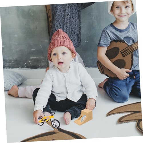 Supvox Mini Finger Scooter und Bike Spielset mit Rampe Aluminiumlegierung und Kunststoff Tragbares Finger Sportspielzeug zur Stressbewältigung und Feinmotorik Geeignet für Erwachsene Supvox Mini Finger Scooter und Bike Spielset mit Rampe Aluminiumlegierung und Kunststoff Tragbares Finger Sportspielzeug zur Stressbewältigung und Feinmotorik Geeignet für Erwachsene von Supvox